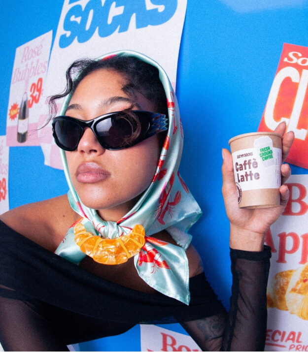 Eat My Socks Mandal Sa&ccedil; Toka // Croissant