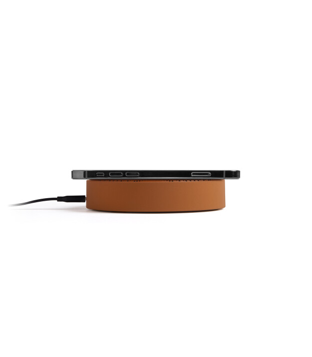 Lexon Oslo Energy Kablosuz Şarj Cihazı ve Bluetooth Hoparlör // Brown