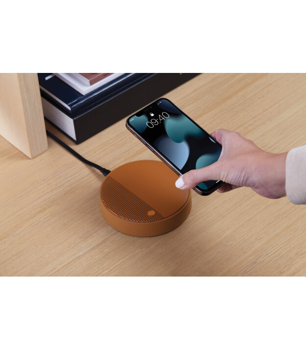 Lexon Oslo Energy Kablosuz Şarj Cihazı ve Bluetooth Hoparlör // Brown