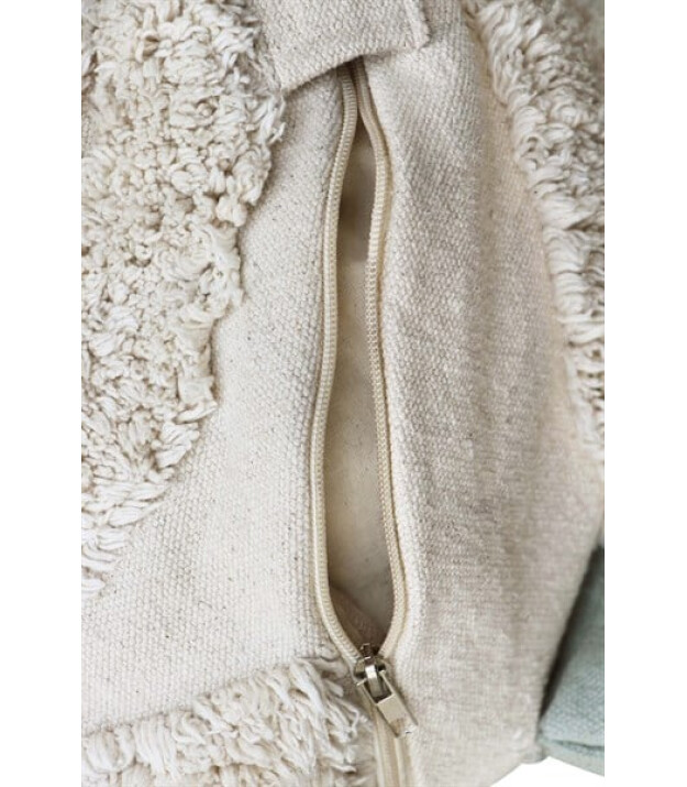 Lorena Canals Puf // Mr. Snail