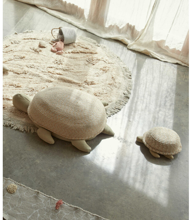 Lorena Canals Sepet // Mrs. Turtle