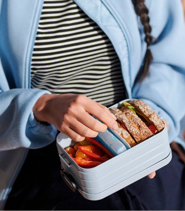 Mepal Take a Break Lunch Box (Midi) // Vivid Blue