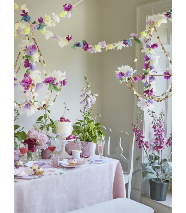Meri Meri Asılan Süs // Lilac Blossom Chandelier