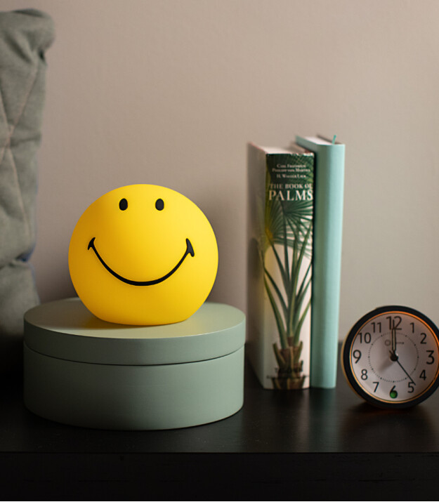 Mr. Maria Smiley Mini Lamba
