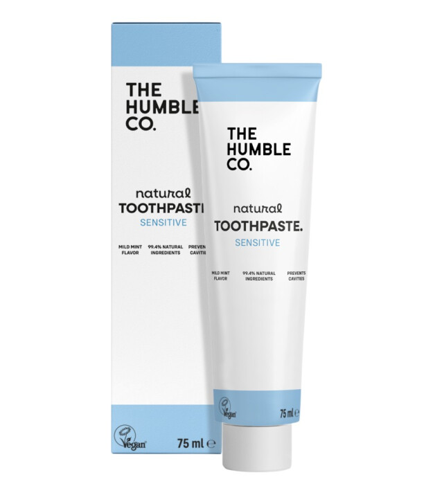 the Humble Co. Toothpaste Yetişkin Hassas Dişler için Diş Macunu // Natural